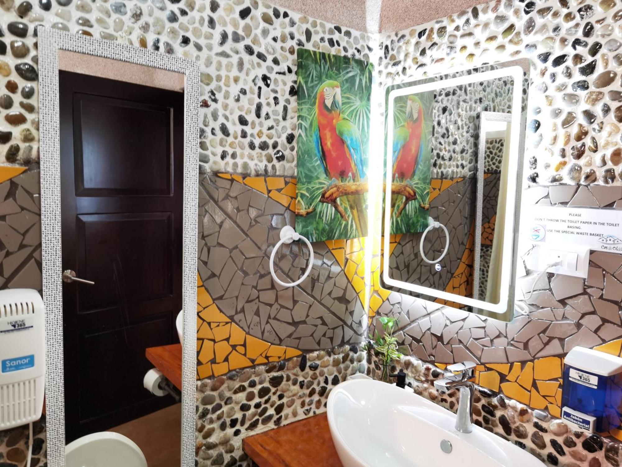 Sunrise House Bed and Breakfast Quepos Eksteriør billede